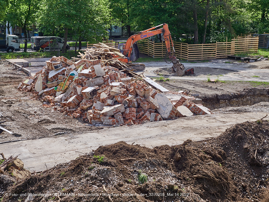 14.05.2022 - Baustelle am Haus für Kinder in Neuperlach